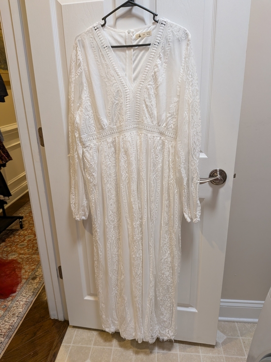 Dresses & Skirts - Boho Lace Long Sleeve White Maxi Dress - Unbranded Size XXL